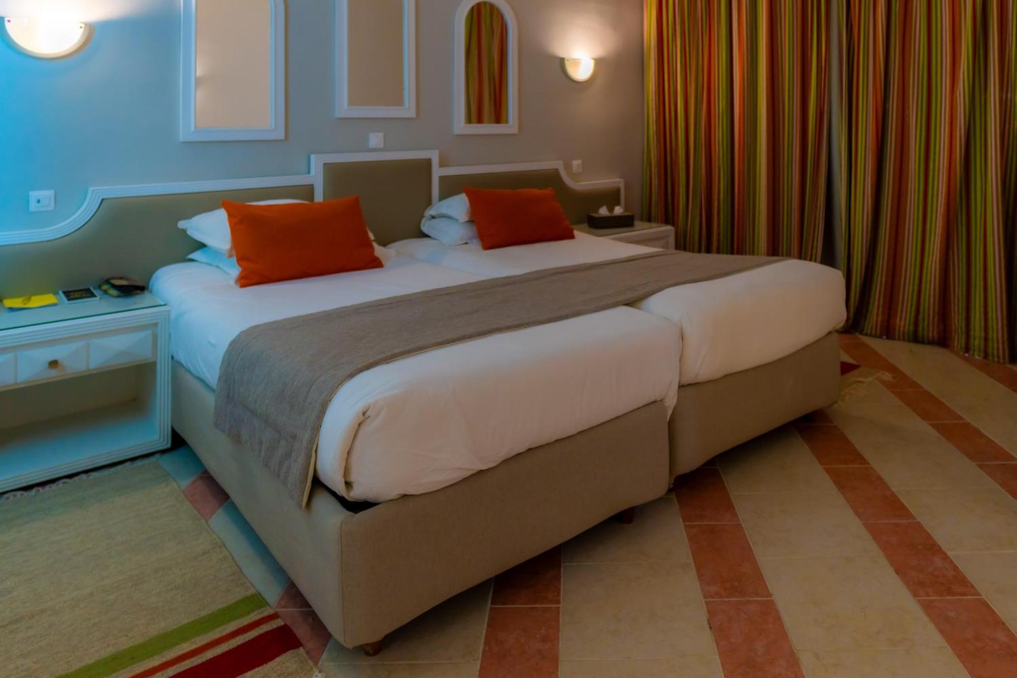 Ośrodek wypoczynkowy Royal Tulip Taj Sultan Al-Hammamat